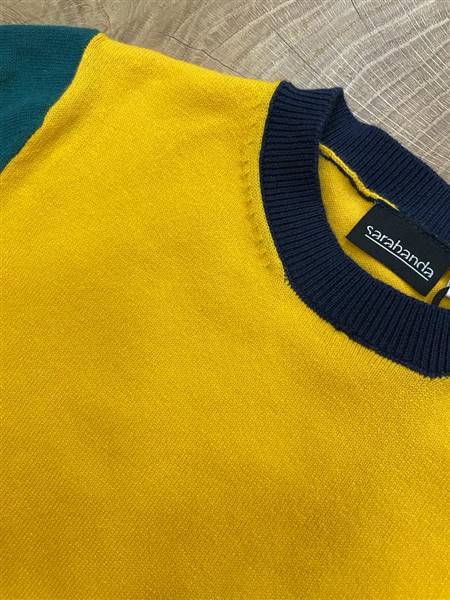 MAGLIA CHIUSA