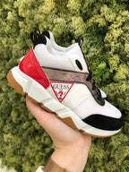 SCARPA RAGAZZO GUESS