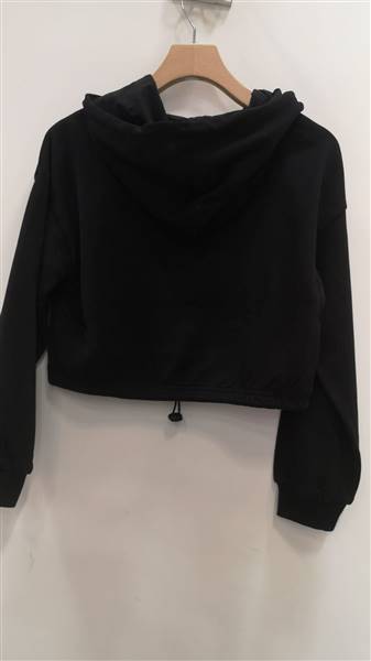 FELPA CROPPED CON CAPPUCCIO
